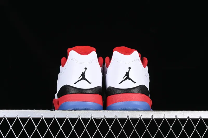 All categories Air Jordan Jordan series basketball shoes Air Jordan 5 Air Jordan 5 Low "Fire Red" AJ5 Joe 5 white and red low-top basketball shoes 819171-101